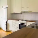 דירה One-bedroom With Free Parking אולו