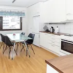 One-bedroom With Free Parking * אולו