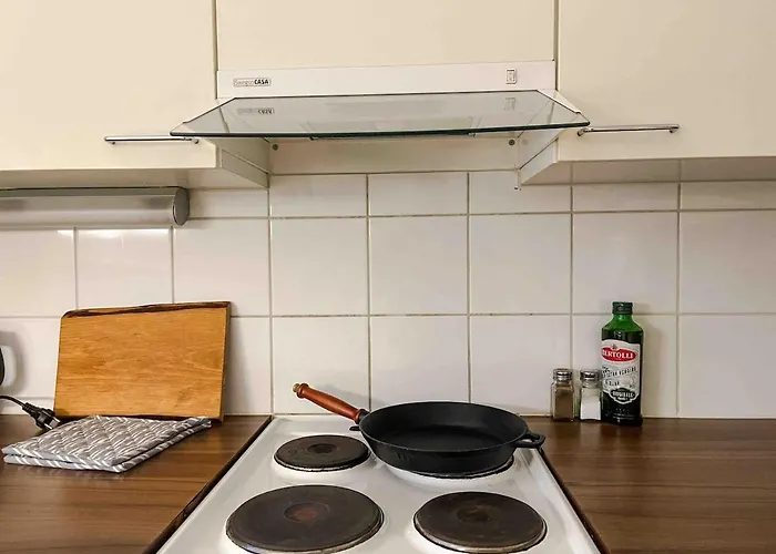 One-bedroom With Free Parking Lägenhet