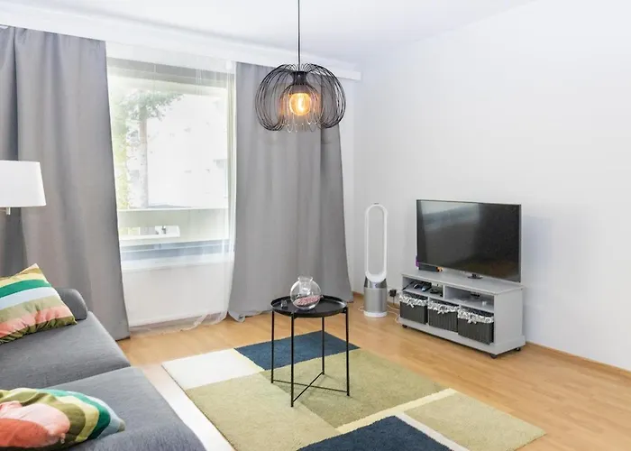 One-bedroom With Free Parking شقة *