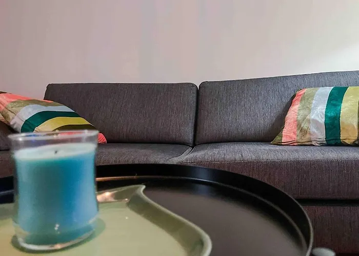 One-bedroom With Free Parking Lägenhet *